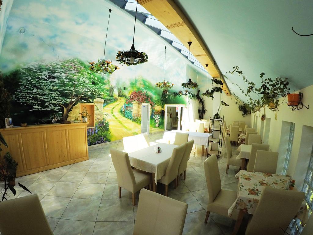 Pensjonat Tajemniczy Ogrod Frydman Extérieur photo
